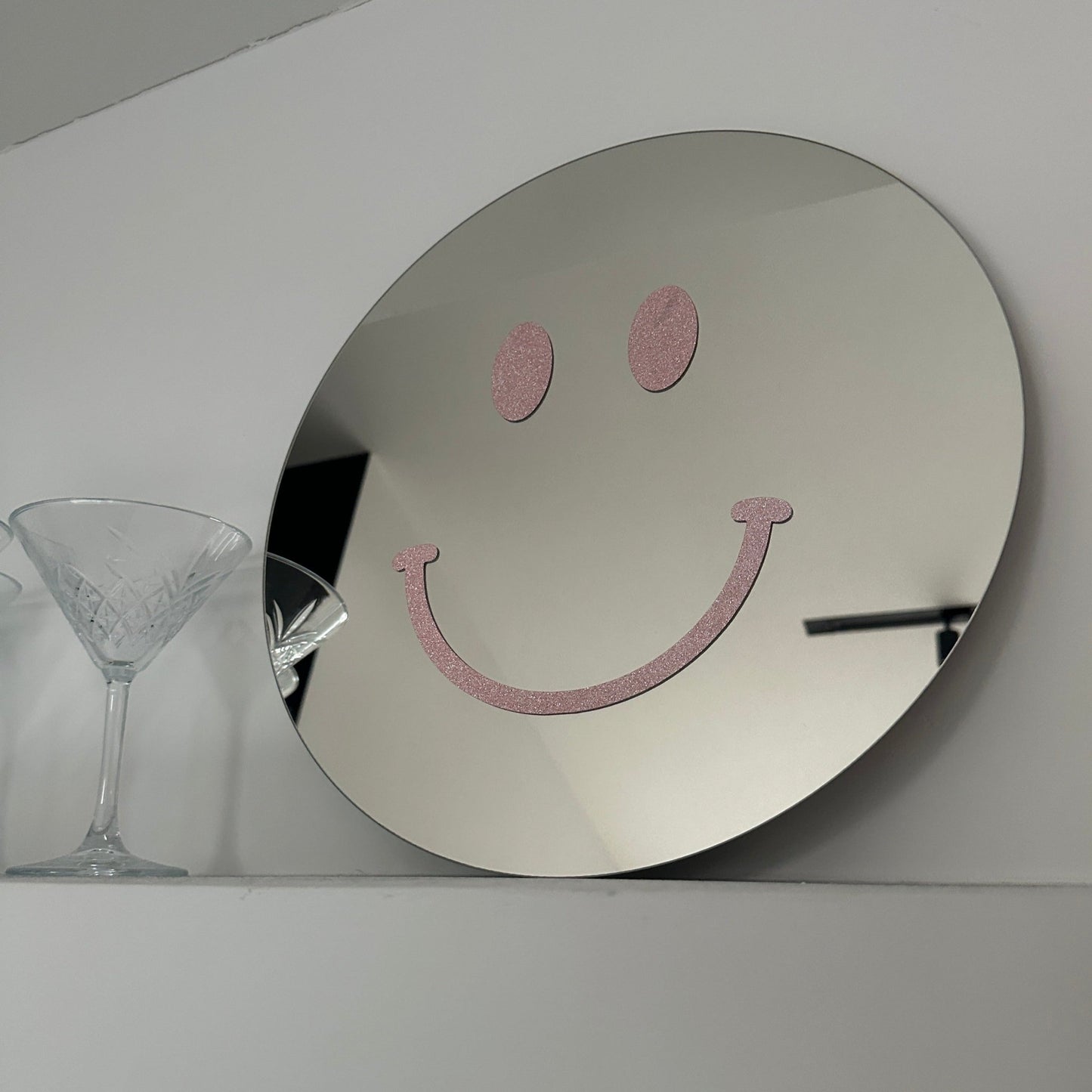The Big Glitter Pink Smile - Hi Smiley