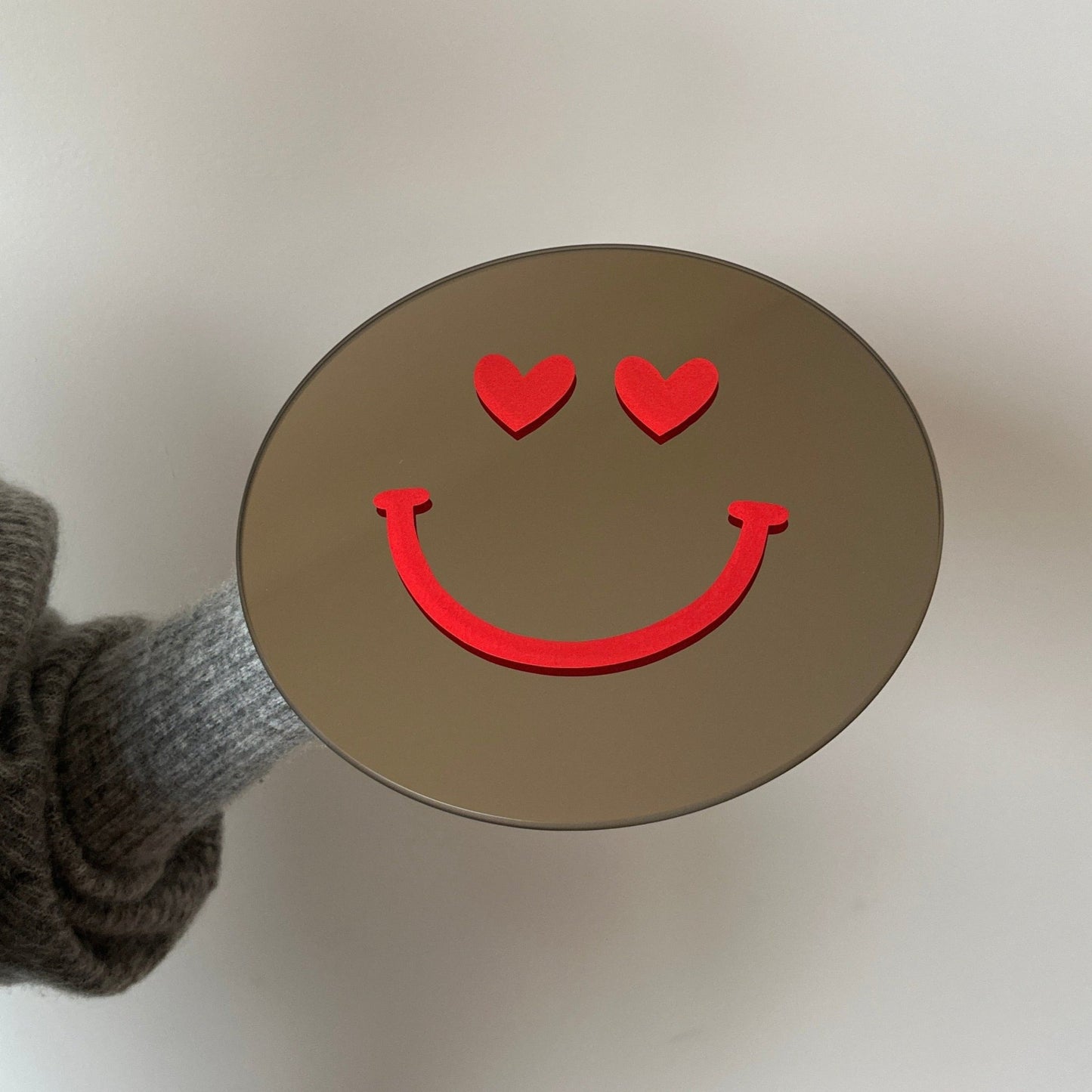 The Small Red Hearts - Hi Smiley