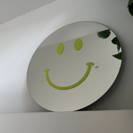 The Big Apple Green Smile - Hi Smiley