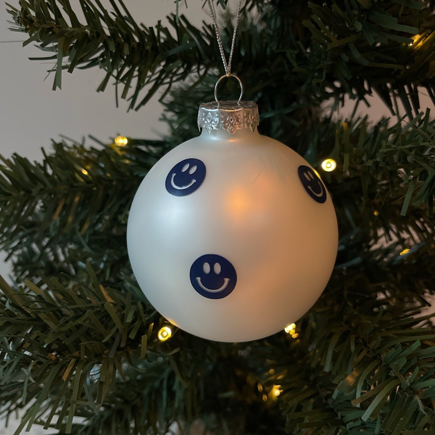 The Blue Christmas Smiles - Hi Smiley
