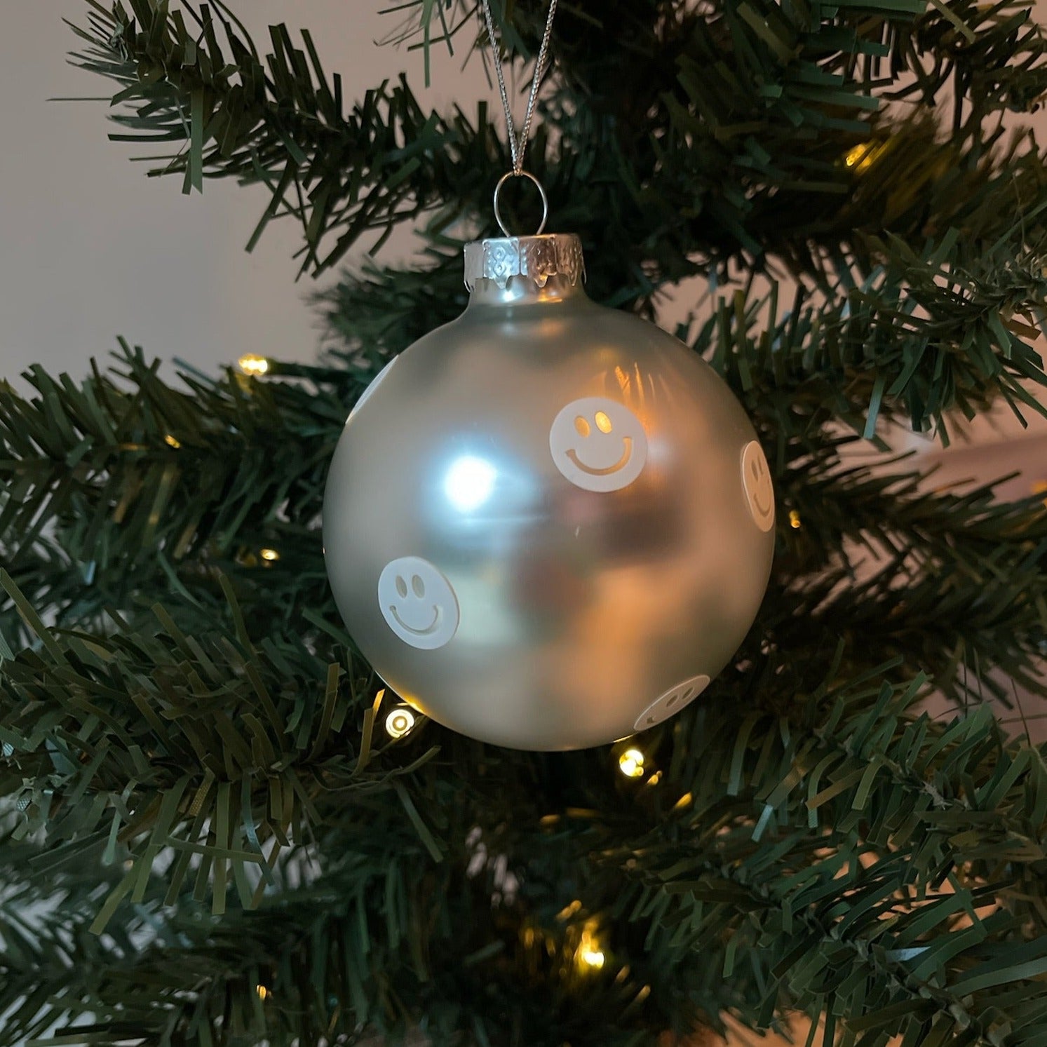 The Limited Silver Christmas Smiles - Hi Smiley