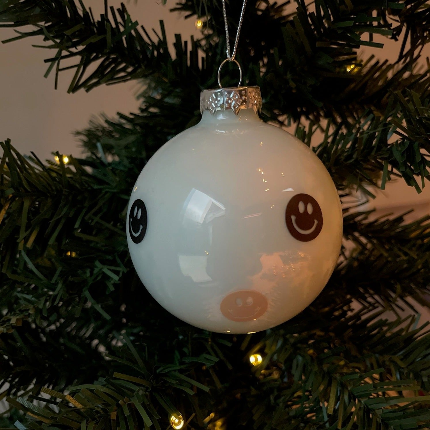 The Multibeige Christmas Smiles - Hi Smiley
