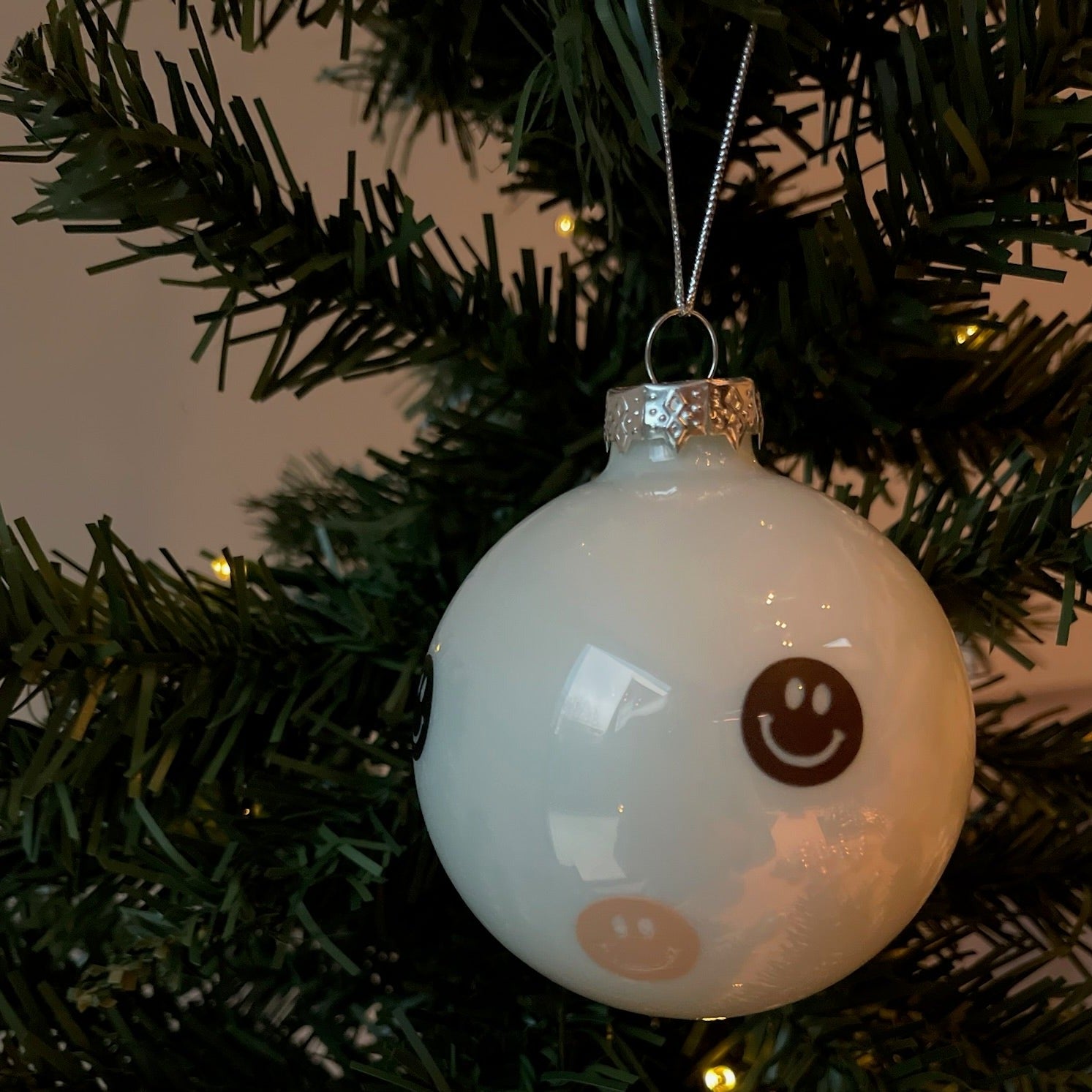 The Multibeige Christmas Smiles - Hi Smiley