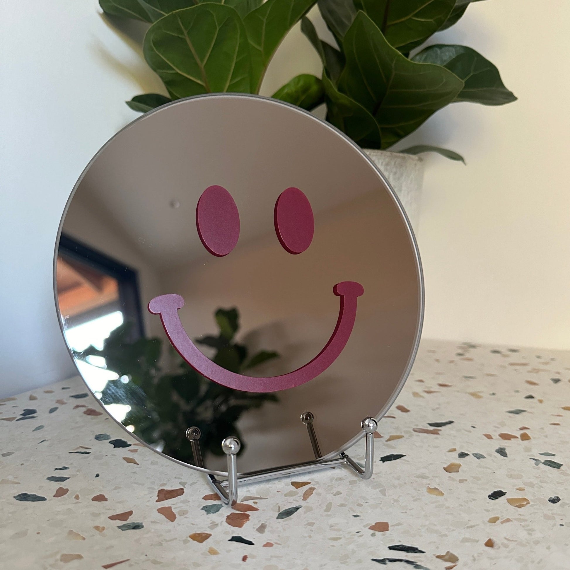 The Small Dark Red Smile - Hi Smiley
