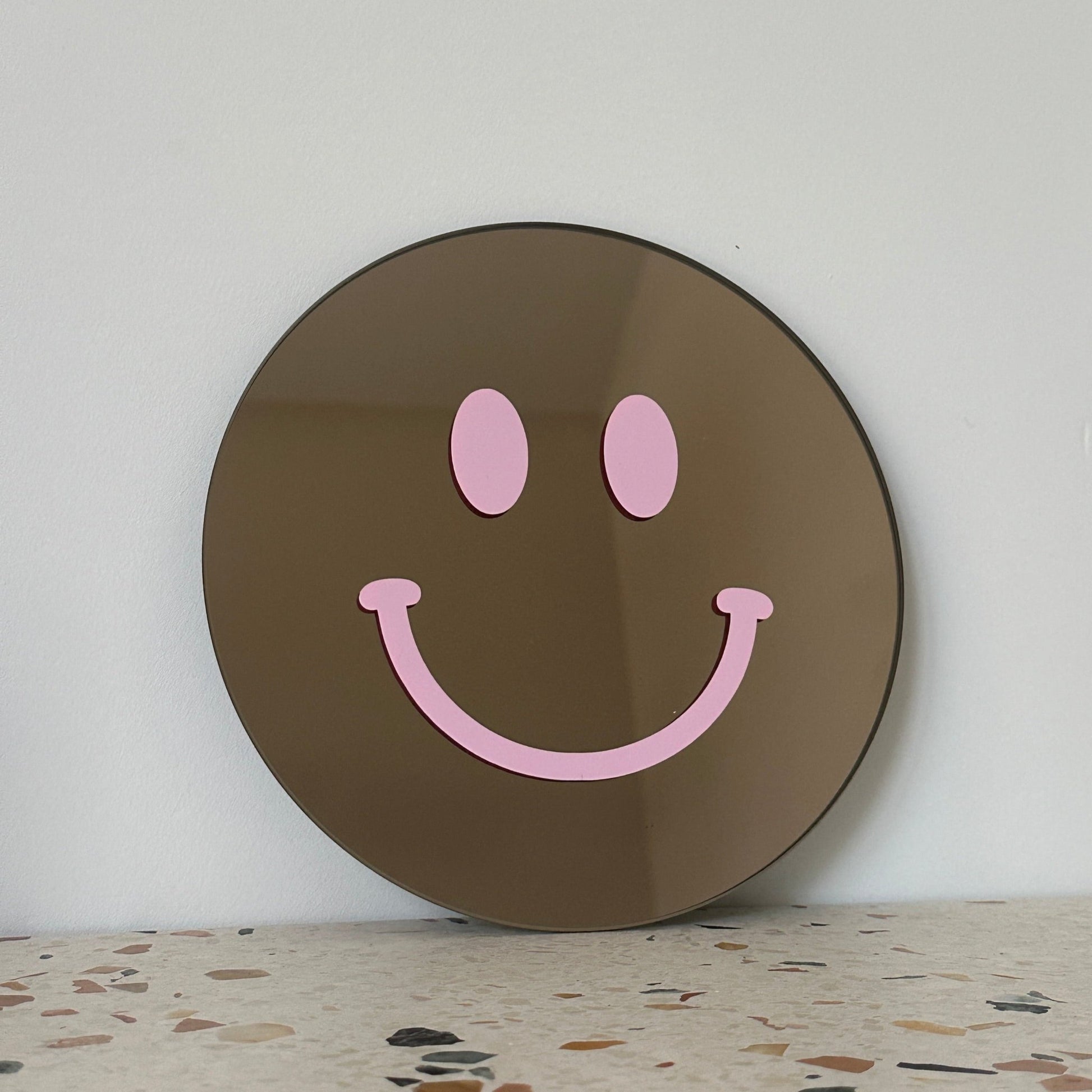 The Small Soft Pink Smile - Hi Smiley
